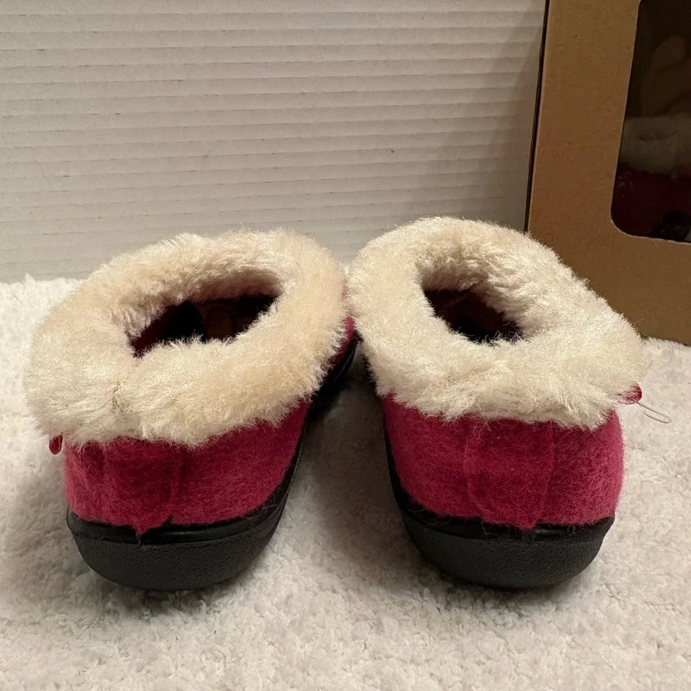 Kamik Pink Toddler Kids Cozy Cabin 2 Size 5 Faux Fur Lined Felt Slippers NEW